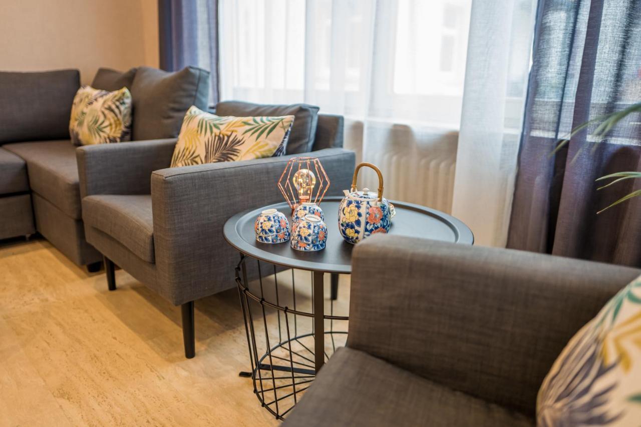 Modernes Apartment In Zentrumsnaehe Mit Eigenem Stellplatz Baden-Baden Exteriör bild