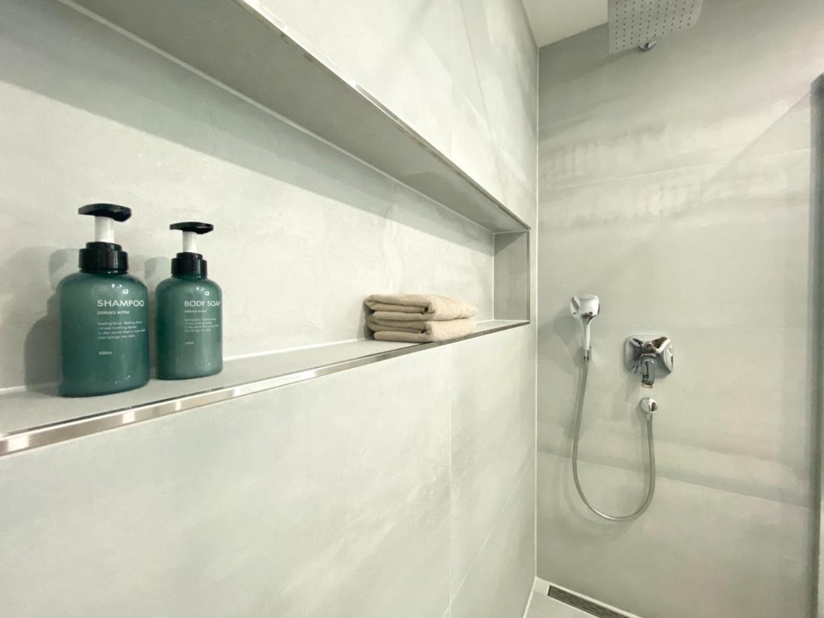 Modernes Apartment In Zentrumsnaehe Mit Eigenem Stellplatz Baden-Baden Exteriör bild
