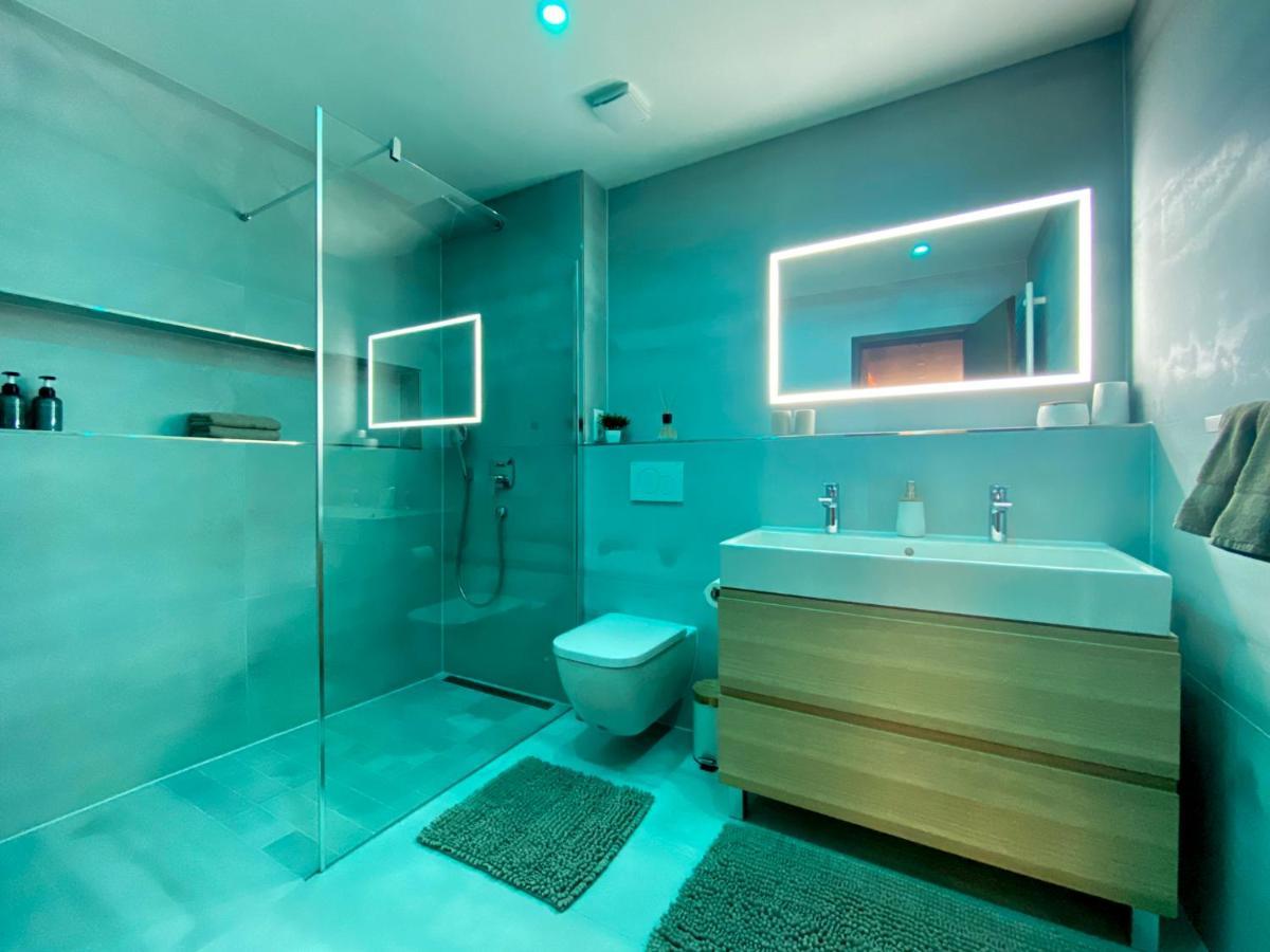 Modernes Apartment In Zentrumsnaehe Mit Eigenem Stellplatz Baden-Baden Exteriör bild